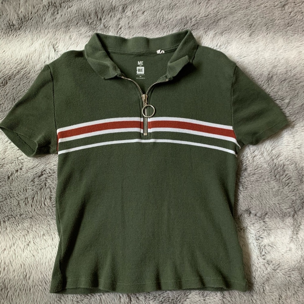 Collard crop top with zipper from pacson